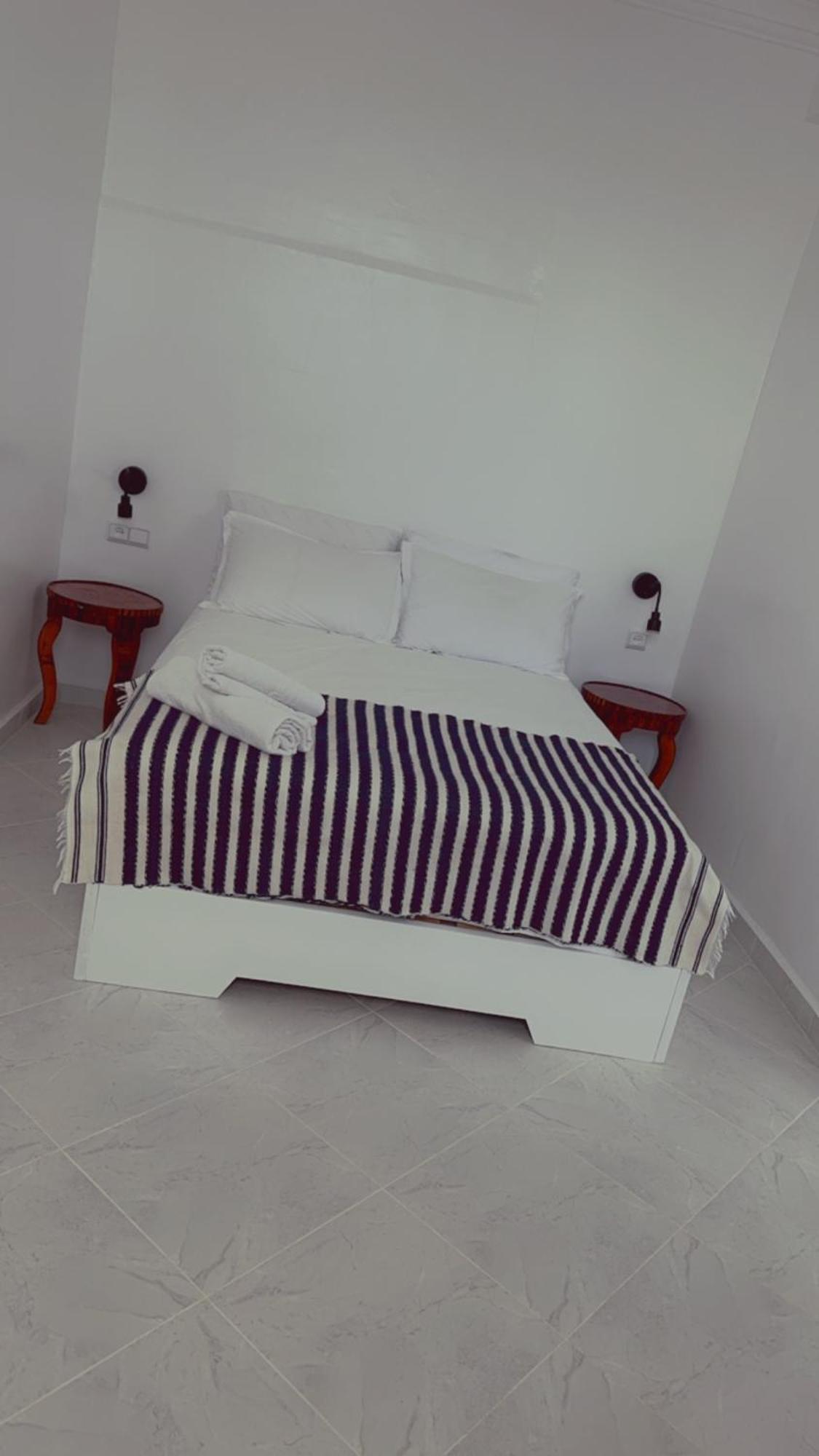 Simi Home เอสเซาอิรา ภายนอก รูปภาพ